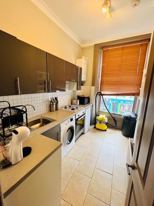 3 Notting Hill, Portobello Road-Amazing Location! 伦敦 外观 照片